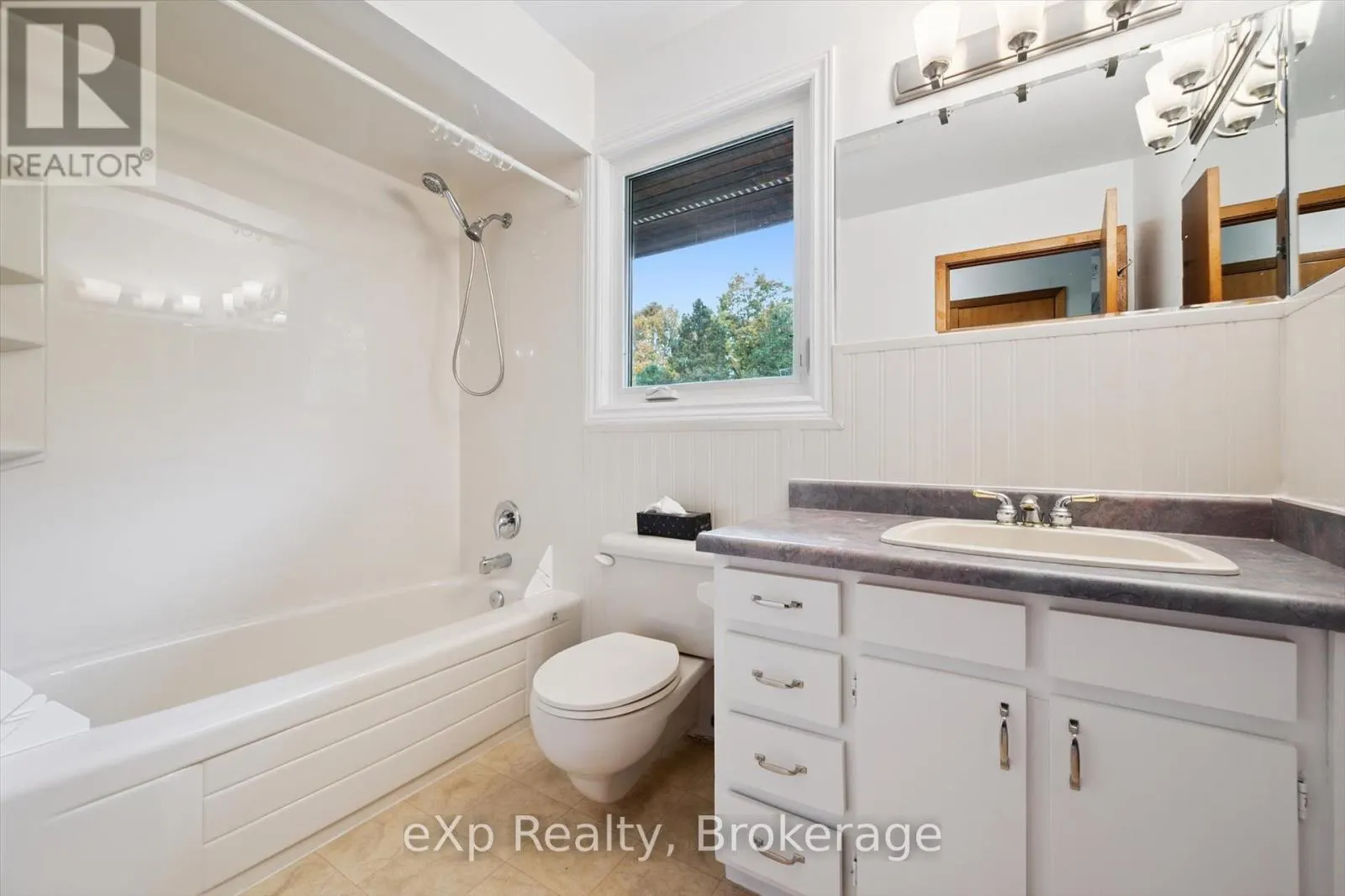 32 GLENHOLM DRIVE