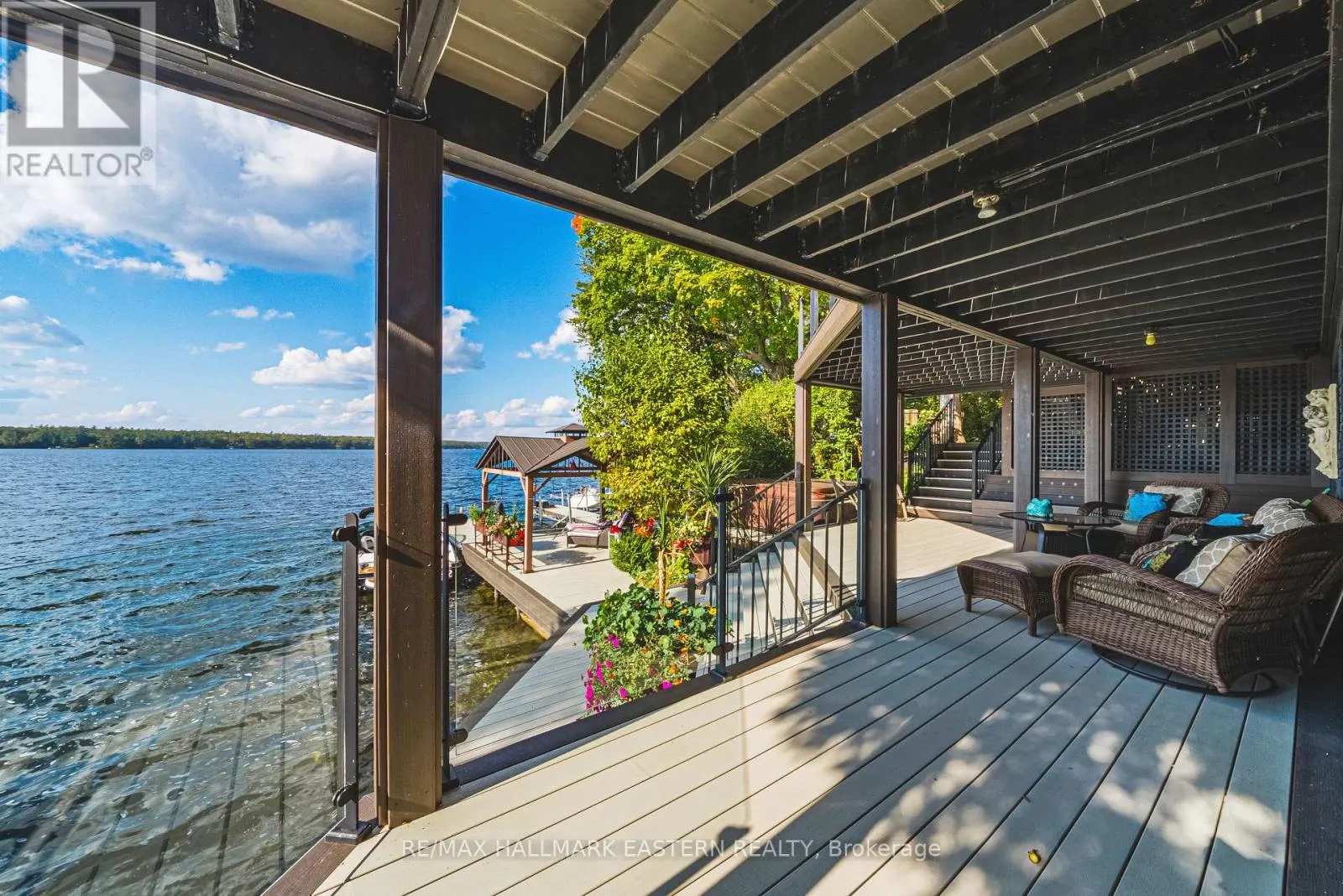 1052 TEDFORD LANE
