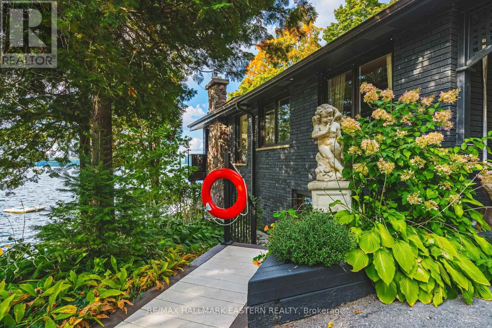 1052 TEDFORD LANE