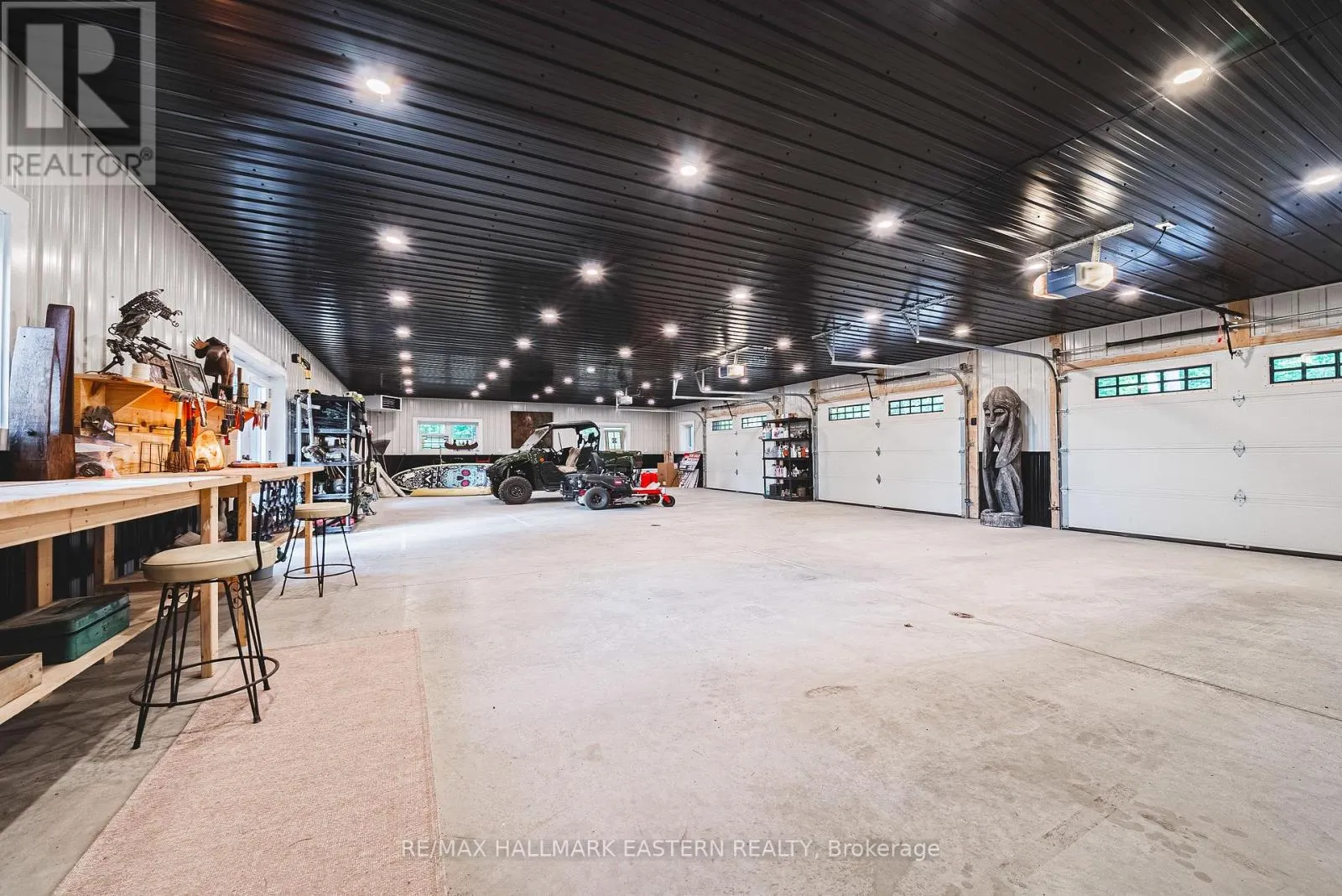 1052 TEDFORD LANE