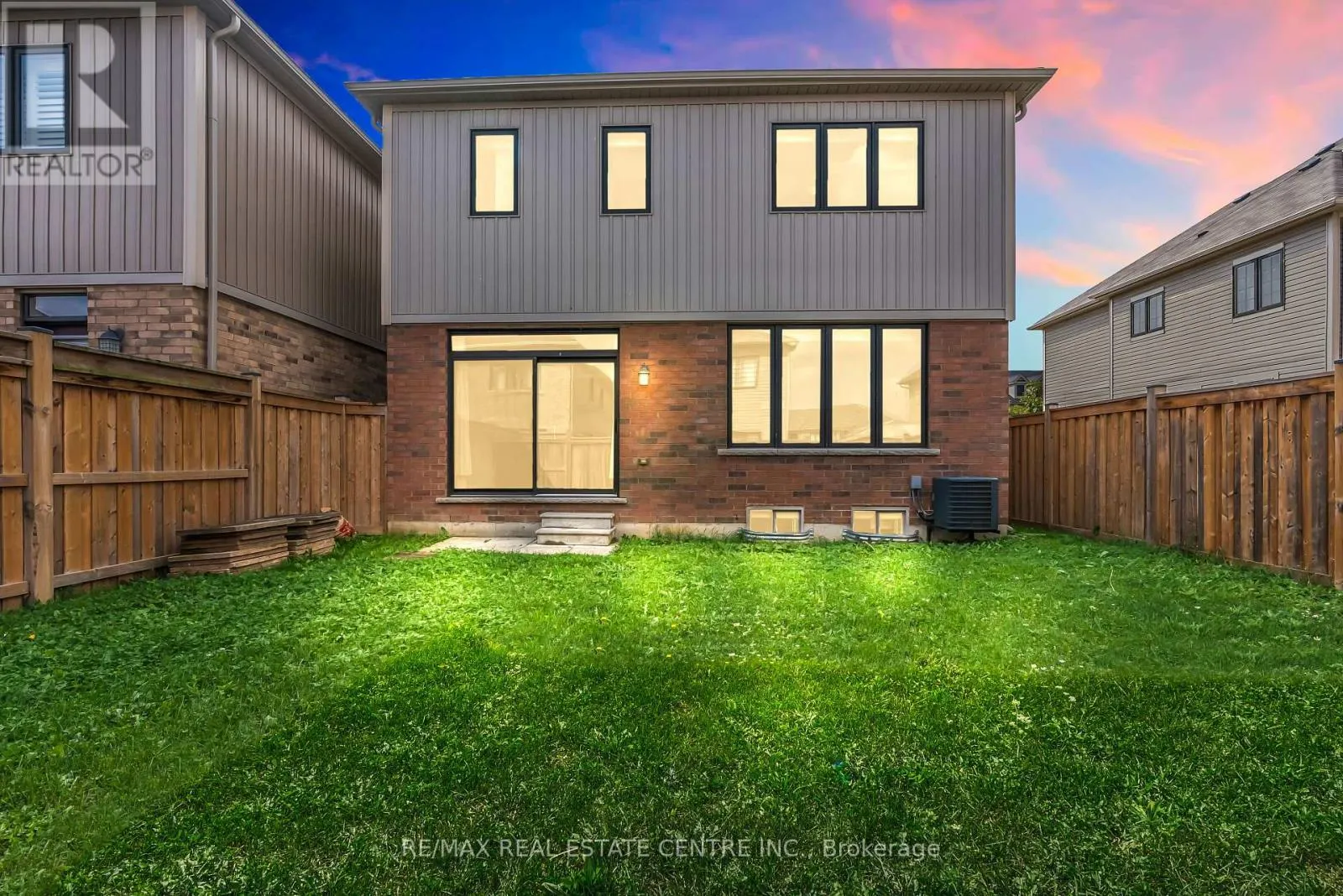 54 LARRY CRESCENT
