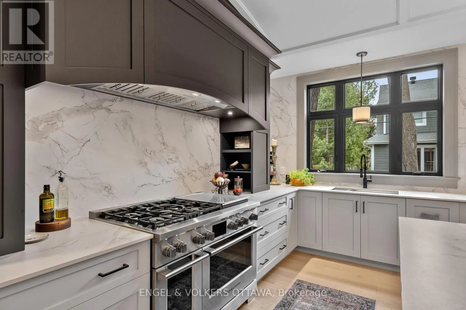 37 CLARENDON AVENUE