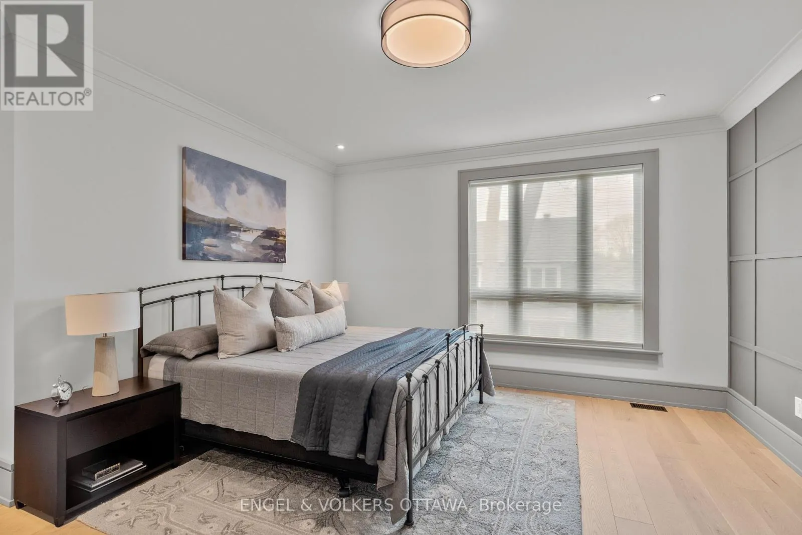 37 CLARENDON AVENUE
