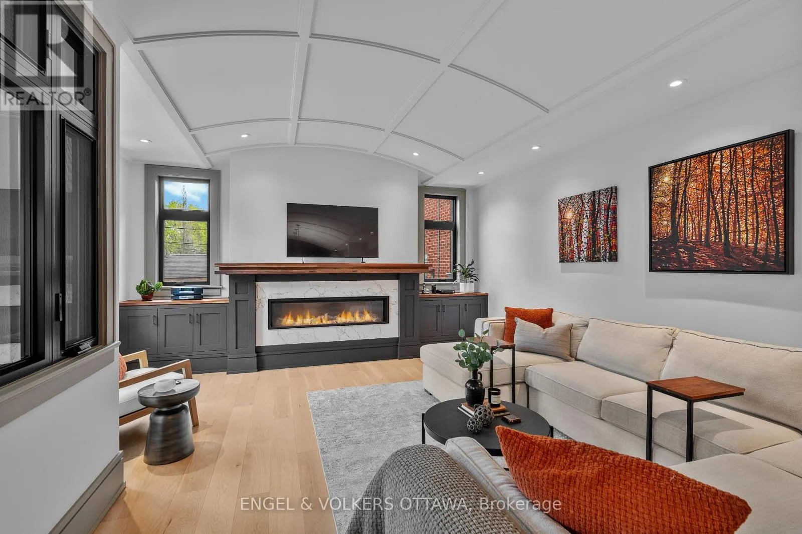37 CLARENDON AVENUE