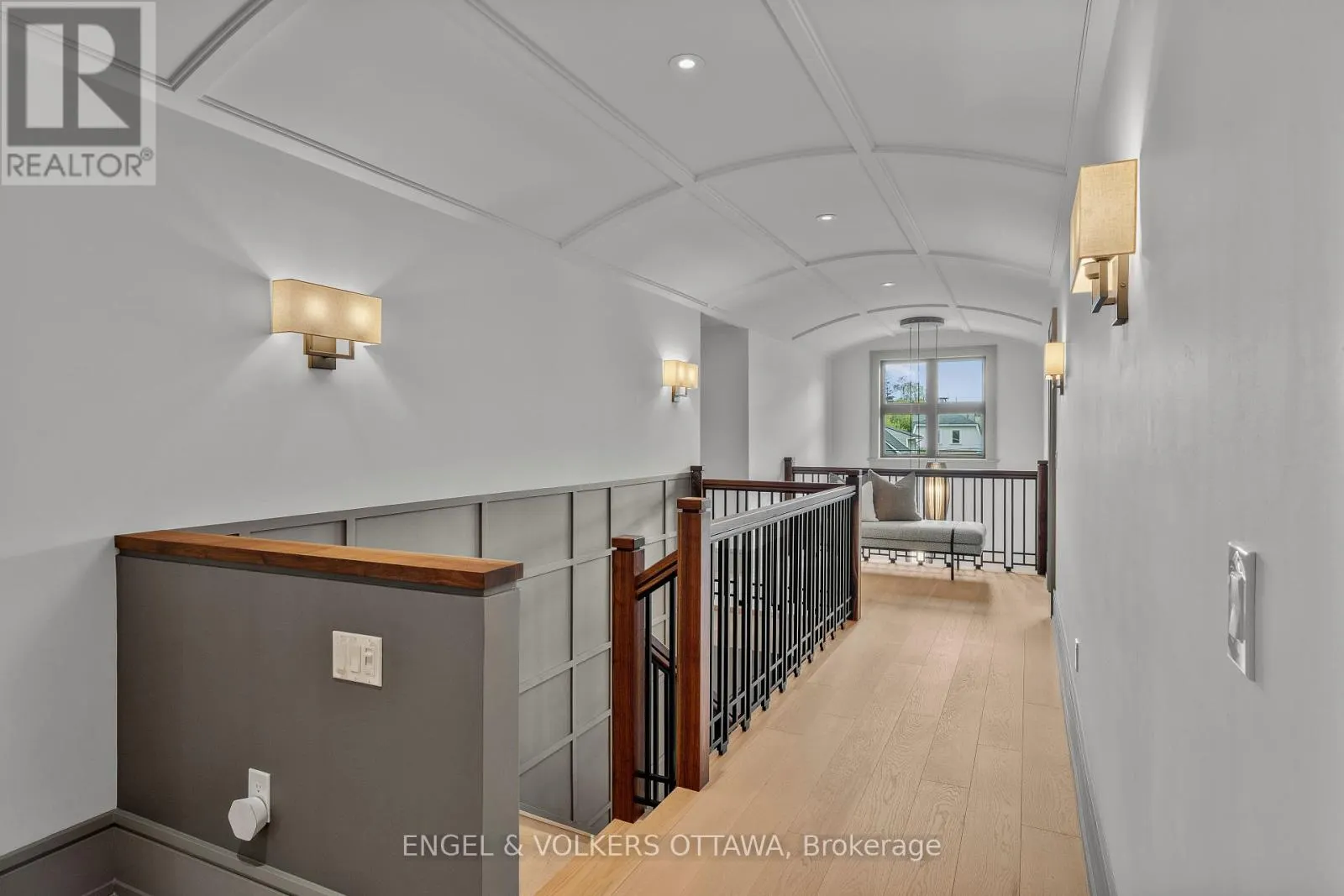 37 CLARENDON AVENUE