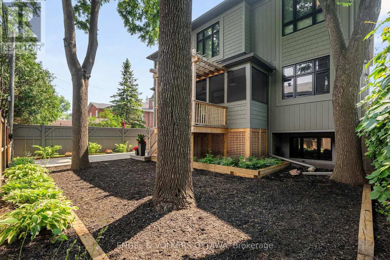37 CLARENDON AVENUE