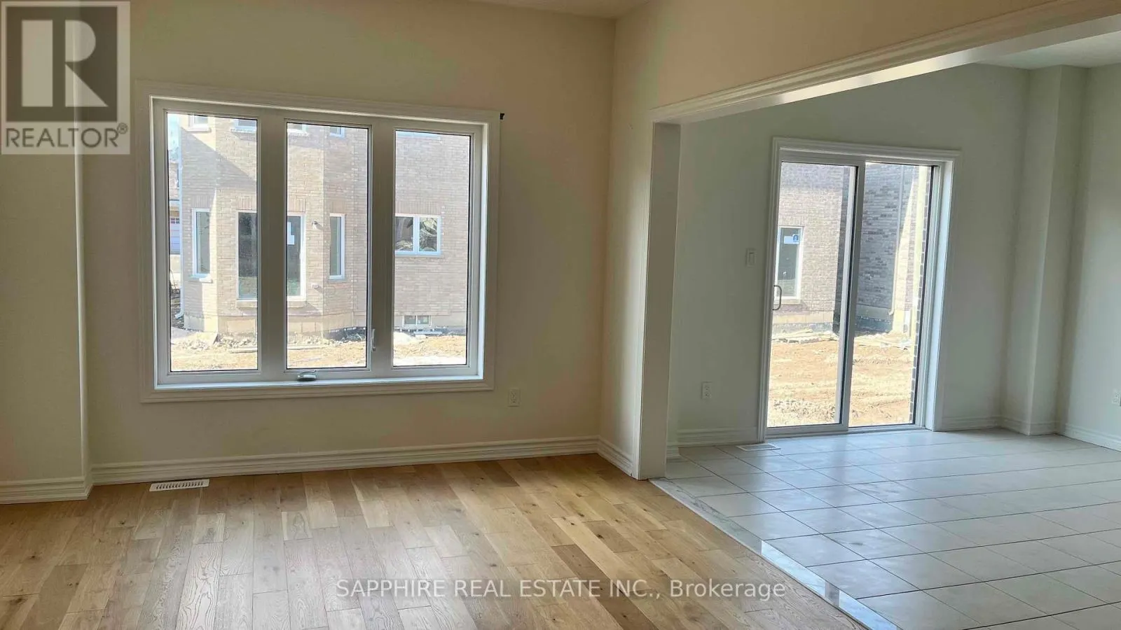 25 HUNTSWORTH AVENUE