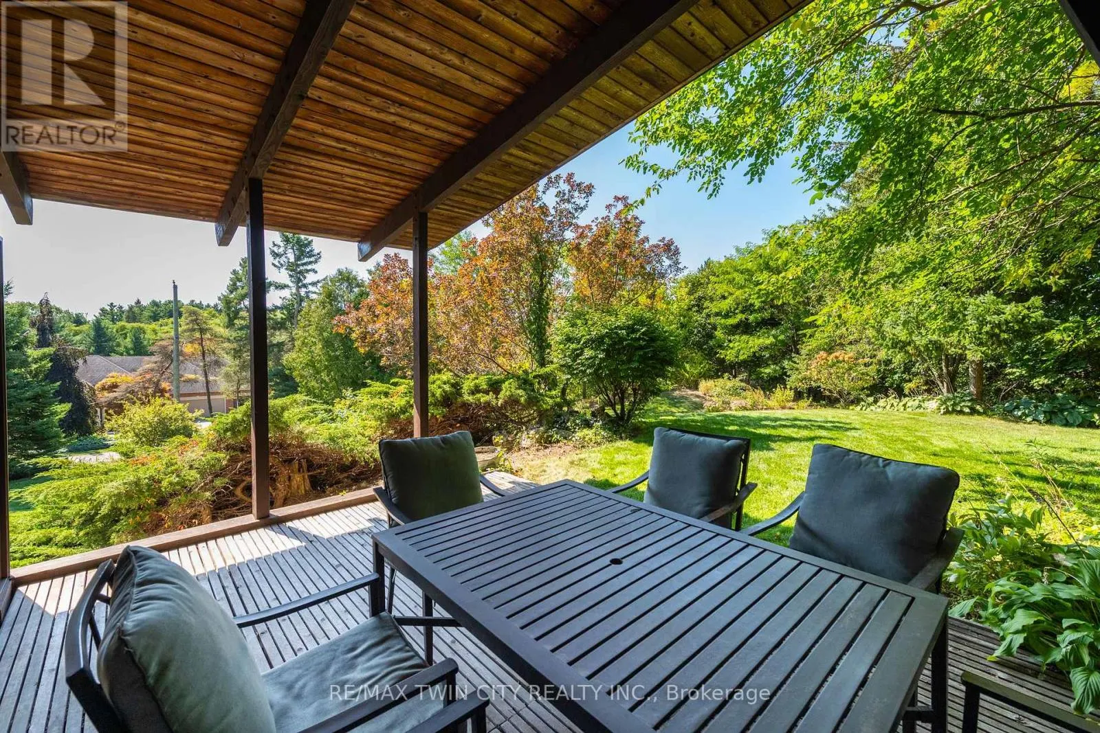 121 GRAND HILL DRIVE