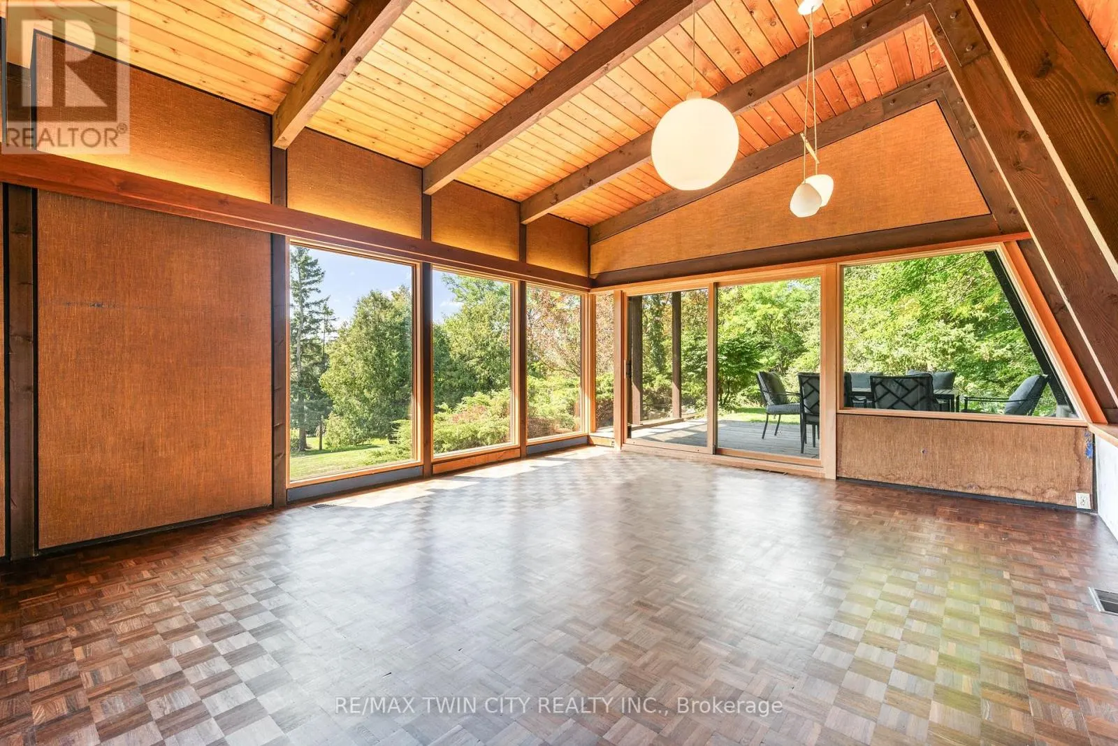 121 GRAND HILL DRIVE