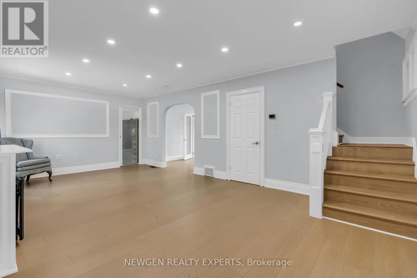 5765 DORCHESTER ROAD
