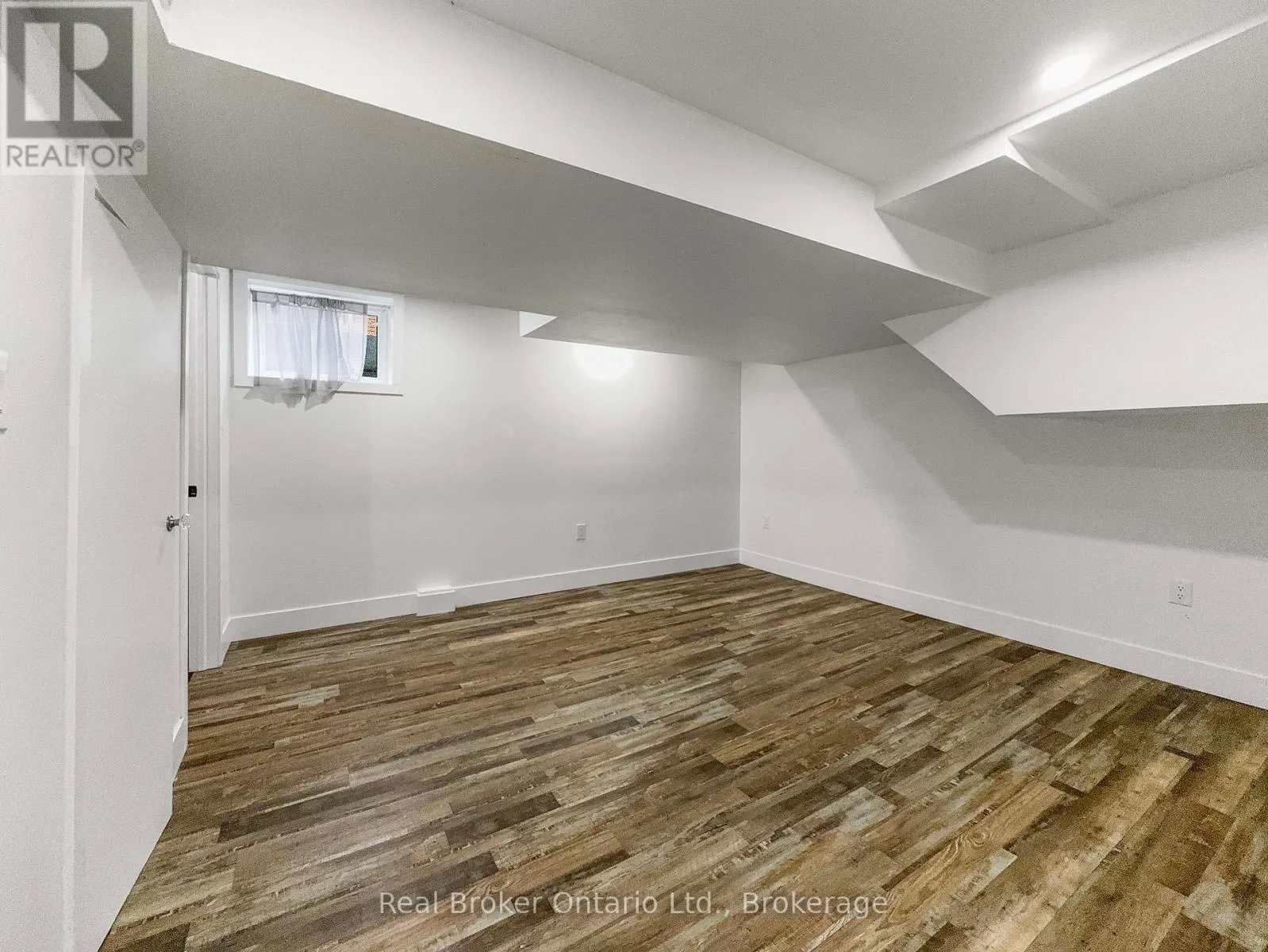 14 ANSON AVENUE