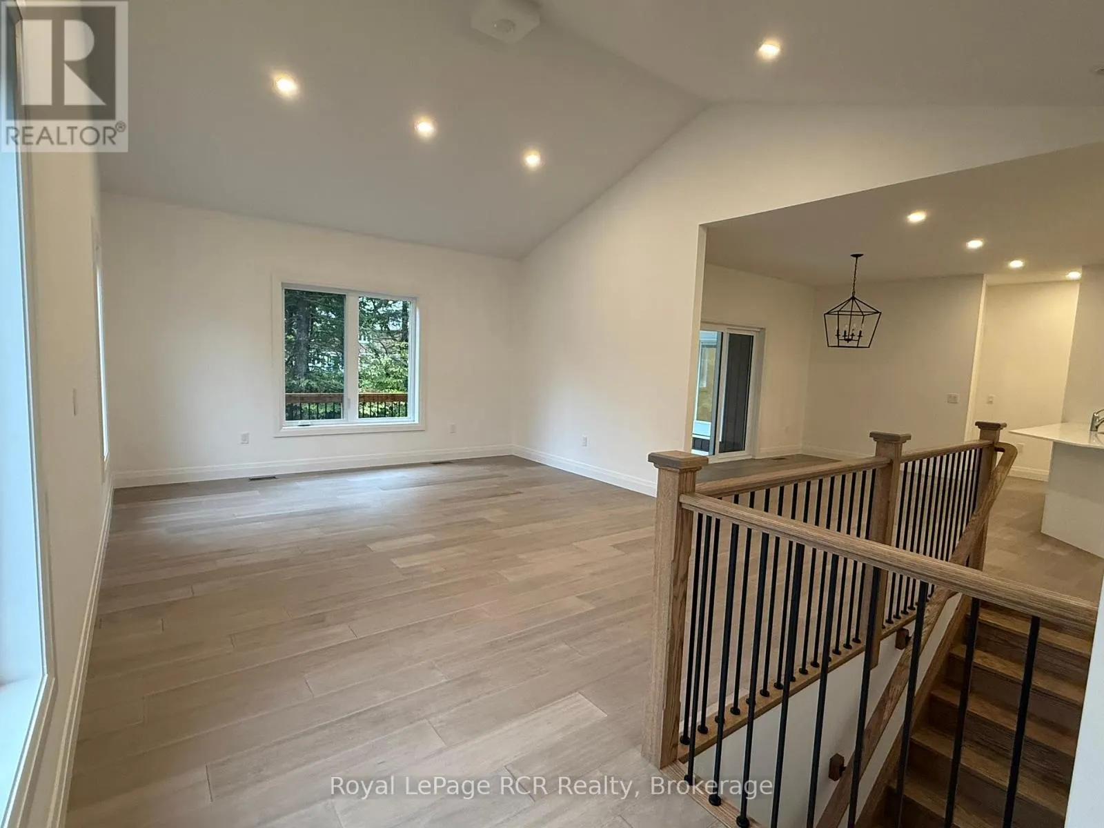 170 ELGIN ST