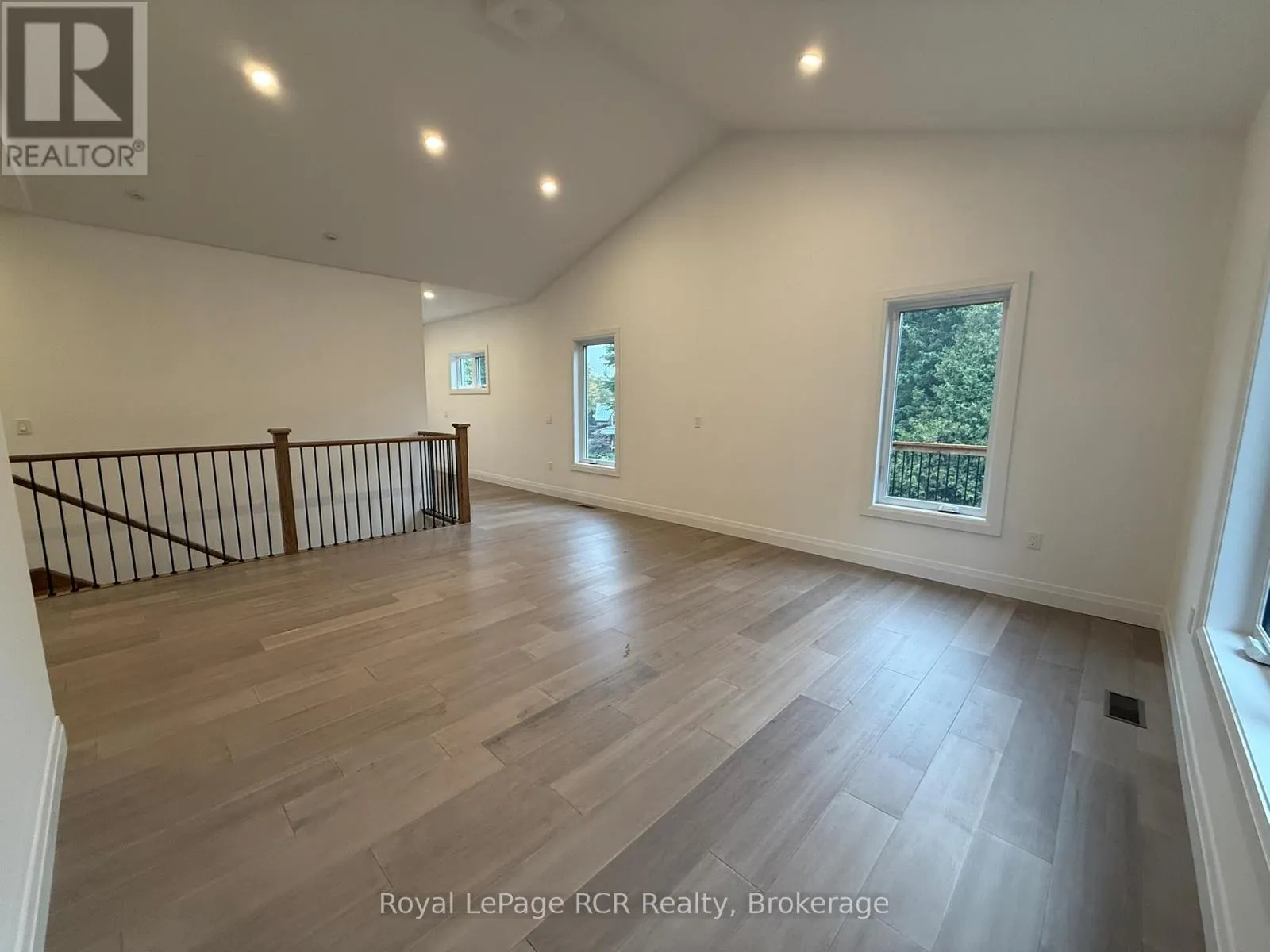 170 ELGIN ST