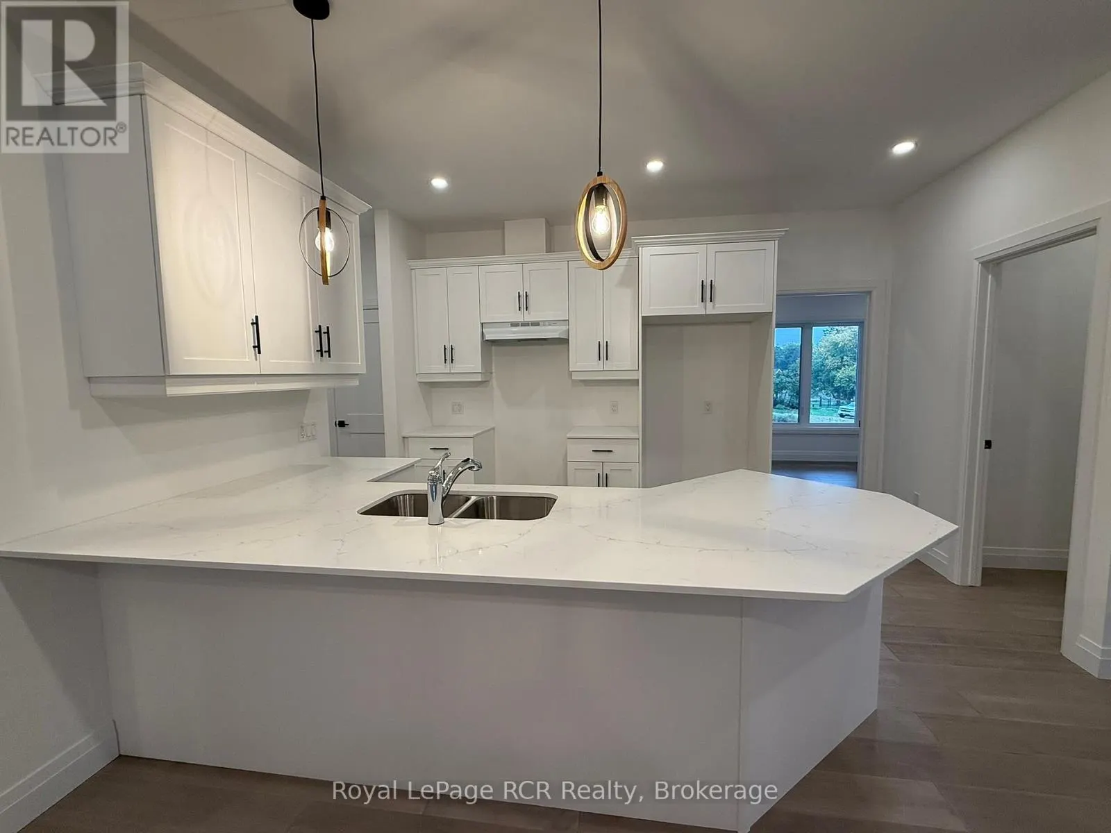170 ELGIN ST