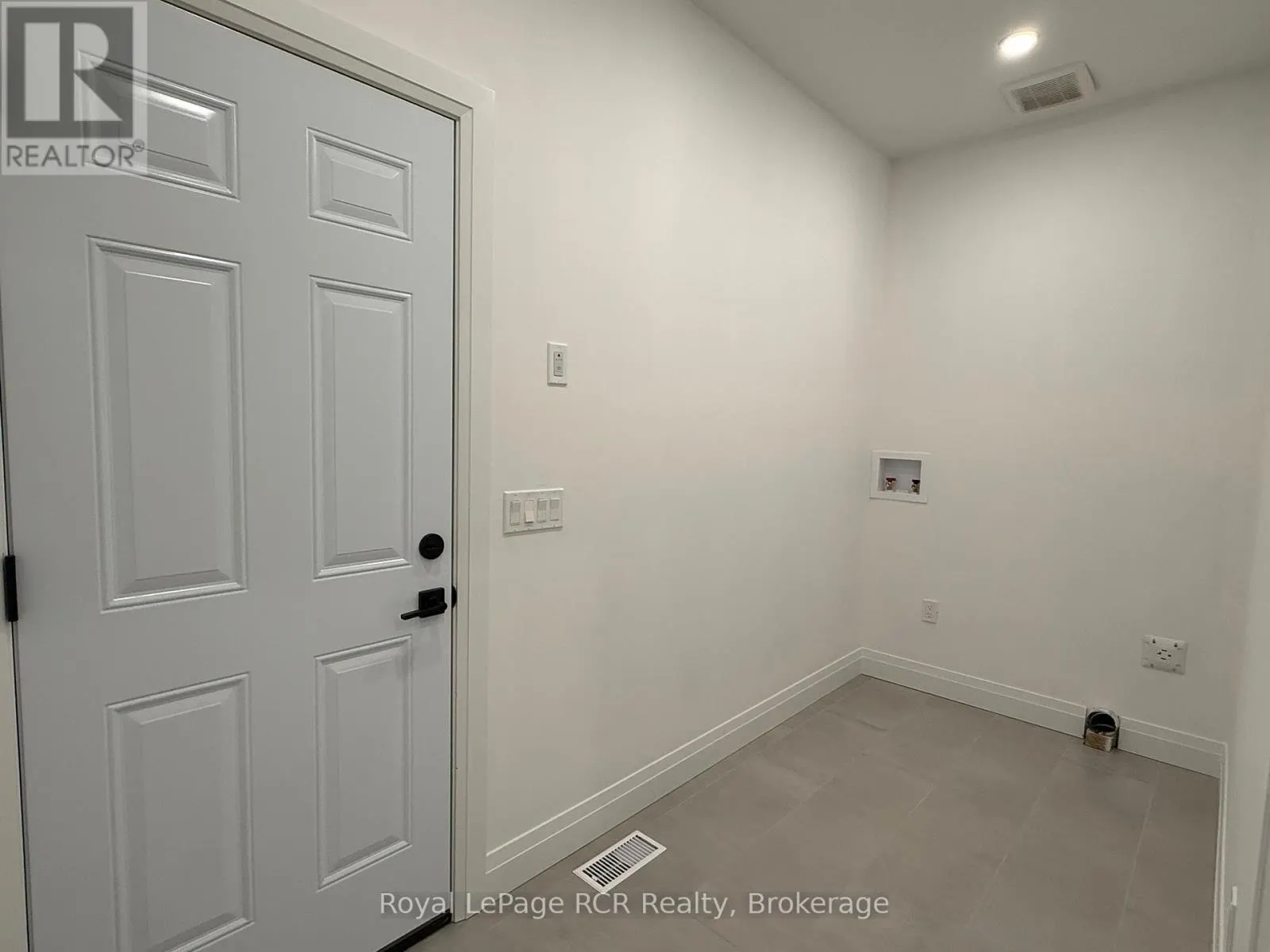 170 ELGIN ST