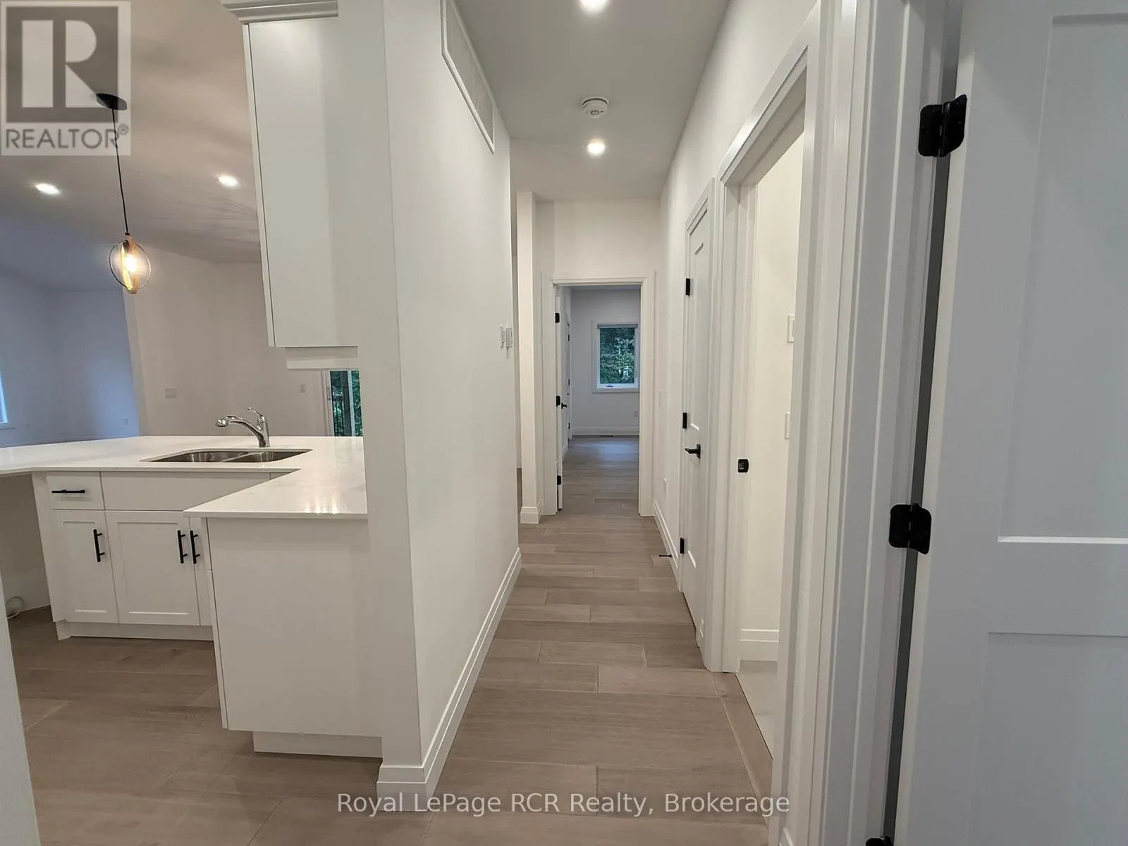 170 ELGIN ST