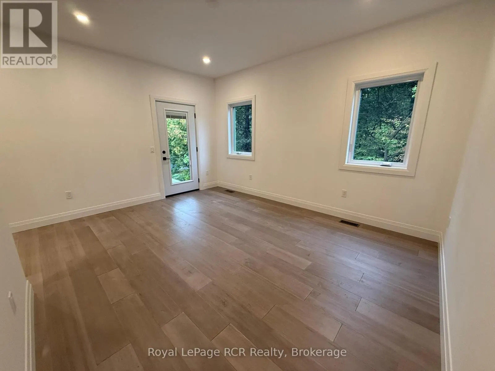 170 ELGIN ST