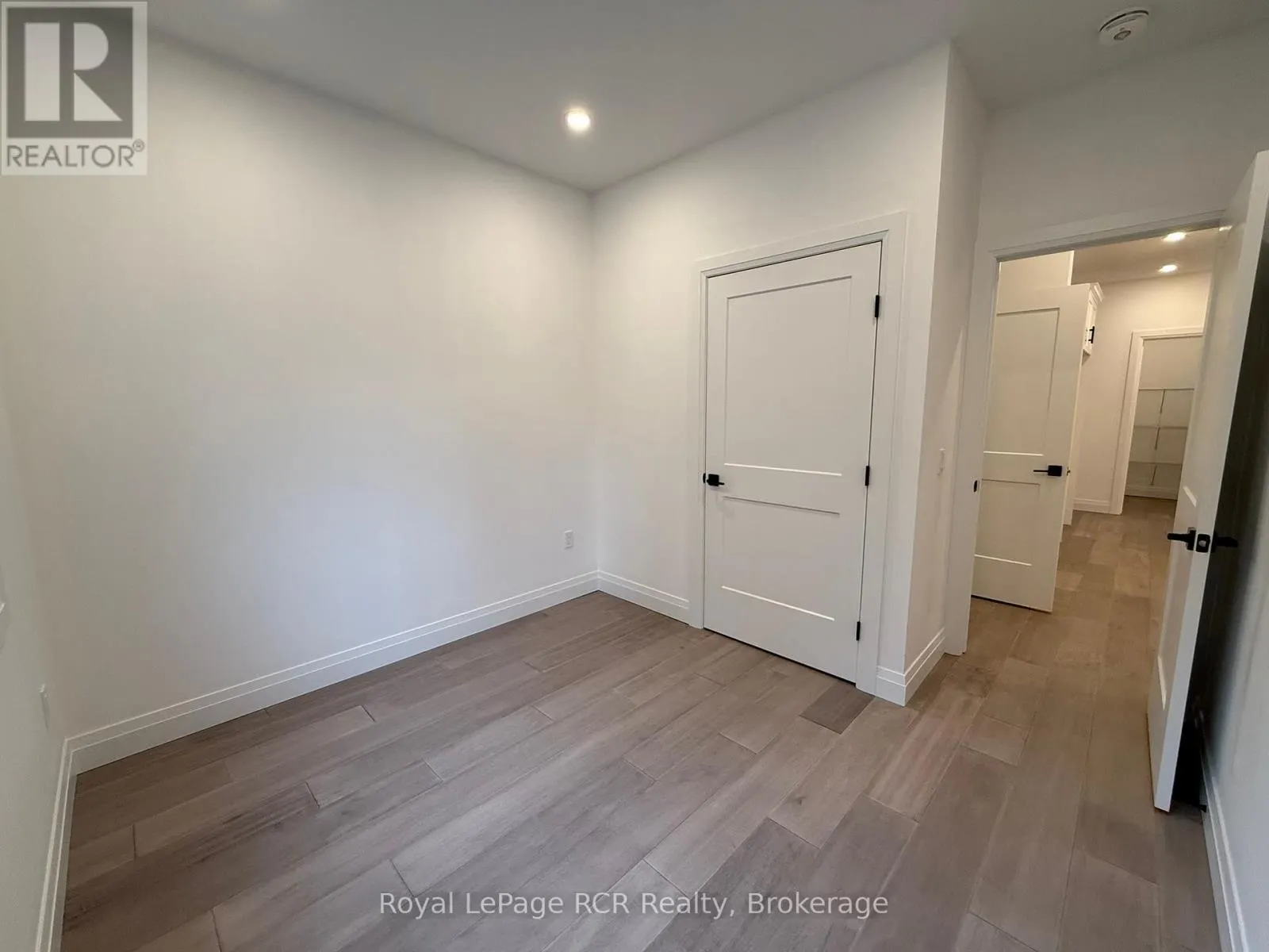 170 ELGIN ST