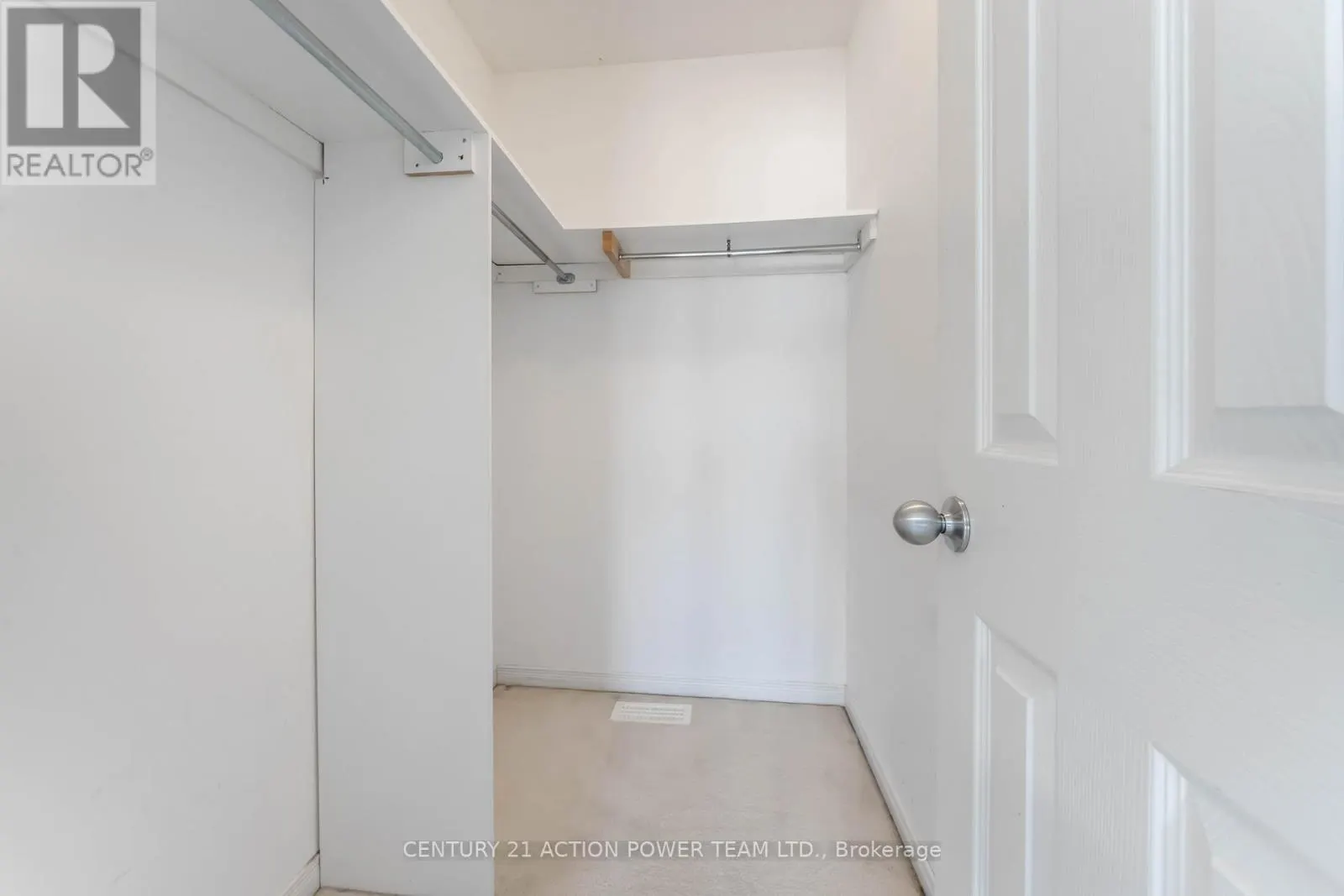 13 - 123 GATESTONE PRIVATE