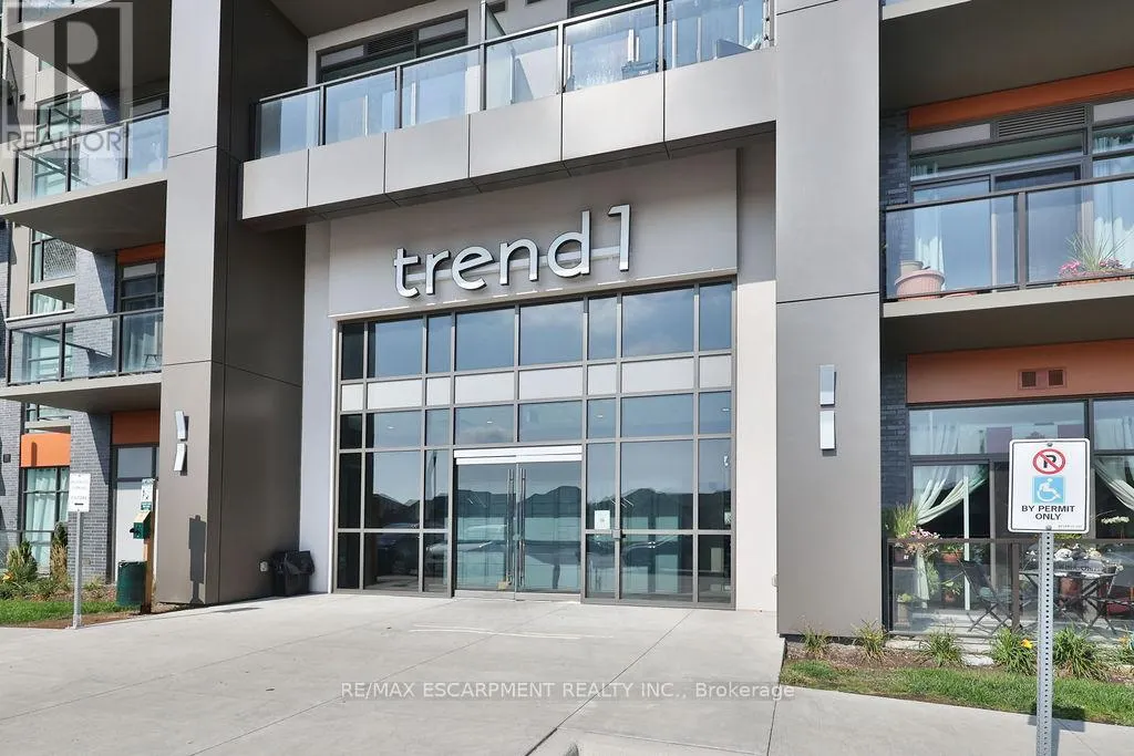 607 - 450 DUNDAS STREET E