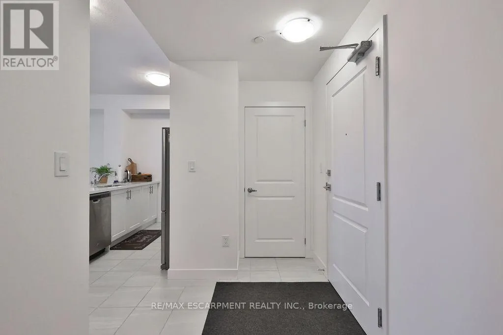 607 - 450 DUNDAS STREET E