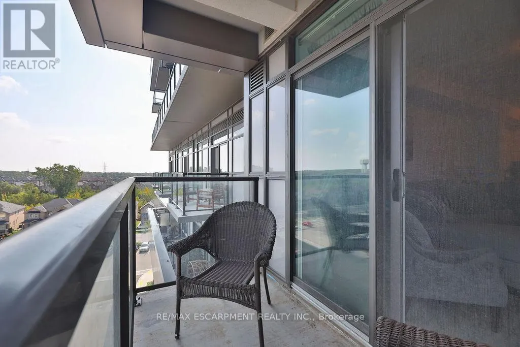 607 - 450 DUNDAS STREET E