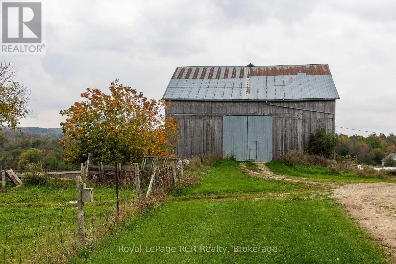 126010 13TH SIDEROAD