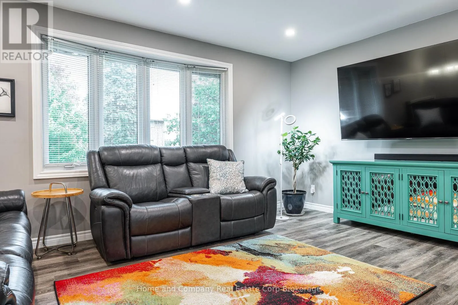 152 KEMP CRESCENT