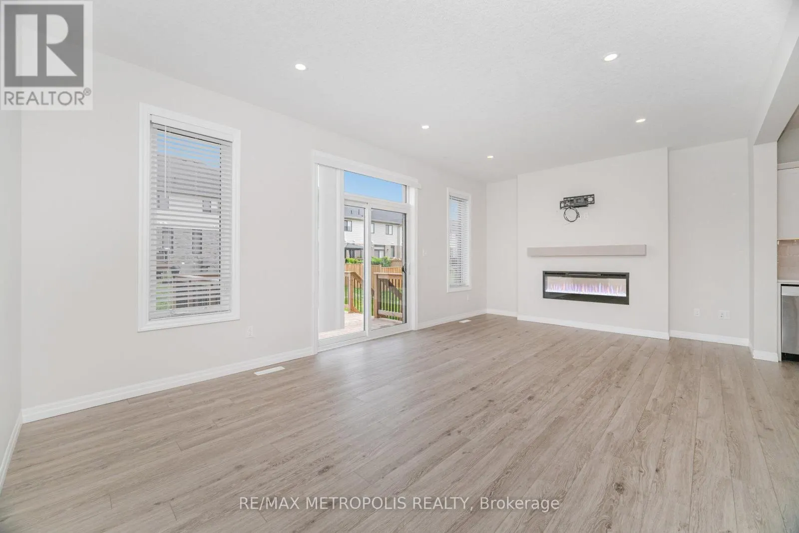 28 KEBA CRESCENT