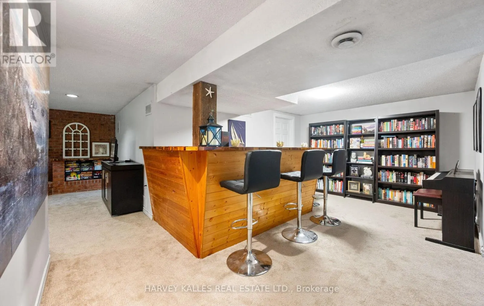 112 DUMBLE AVENUE
