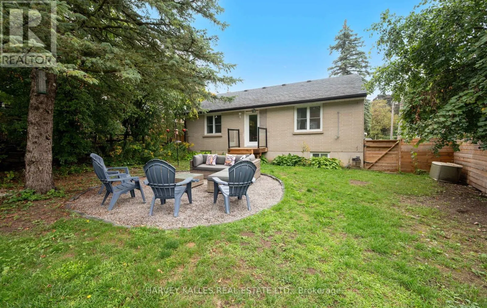 112 DUMBLE AVENUE