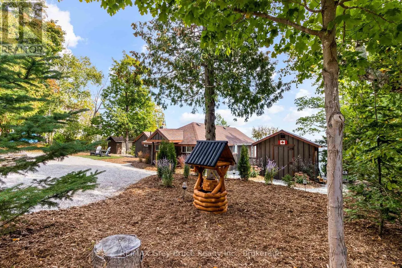 1132 DYERS BAY ROAD