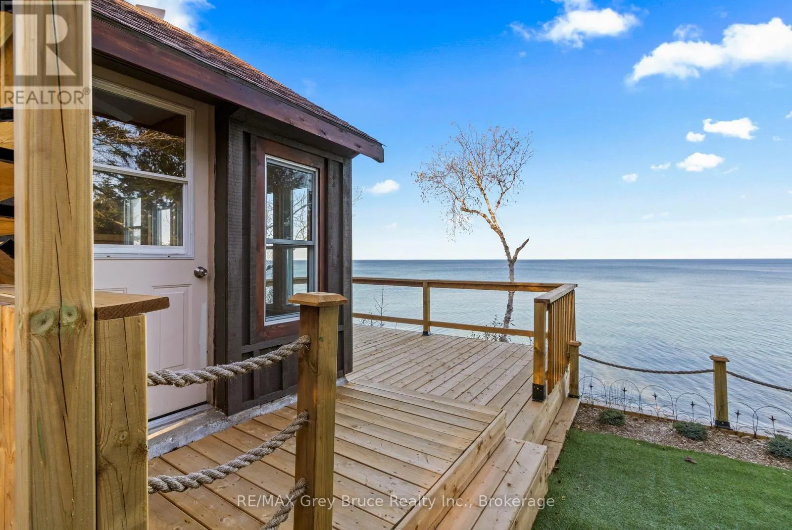 1132 DYERS BAY ROAD