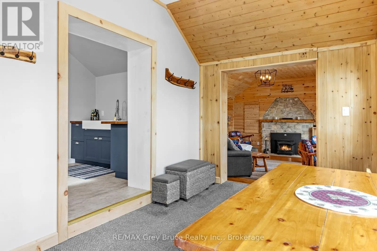 1132 DYERS BAY ROAD