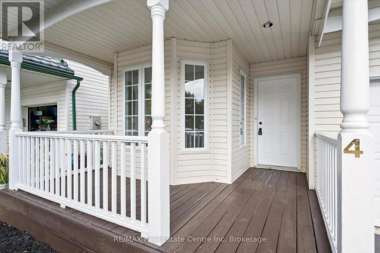 4 CARRINGTON PLACE