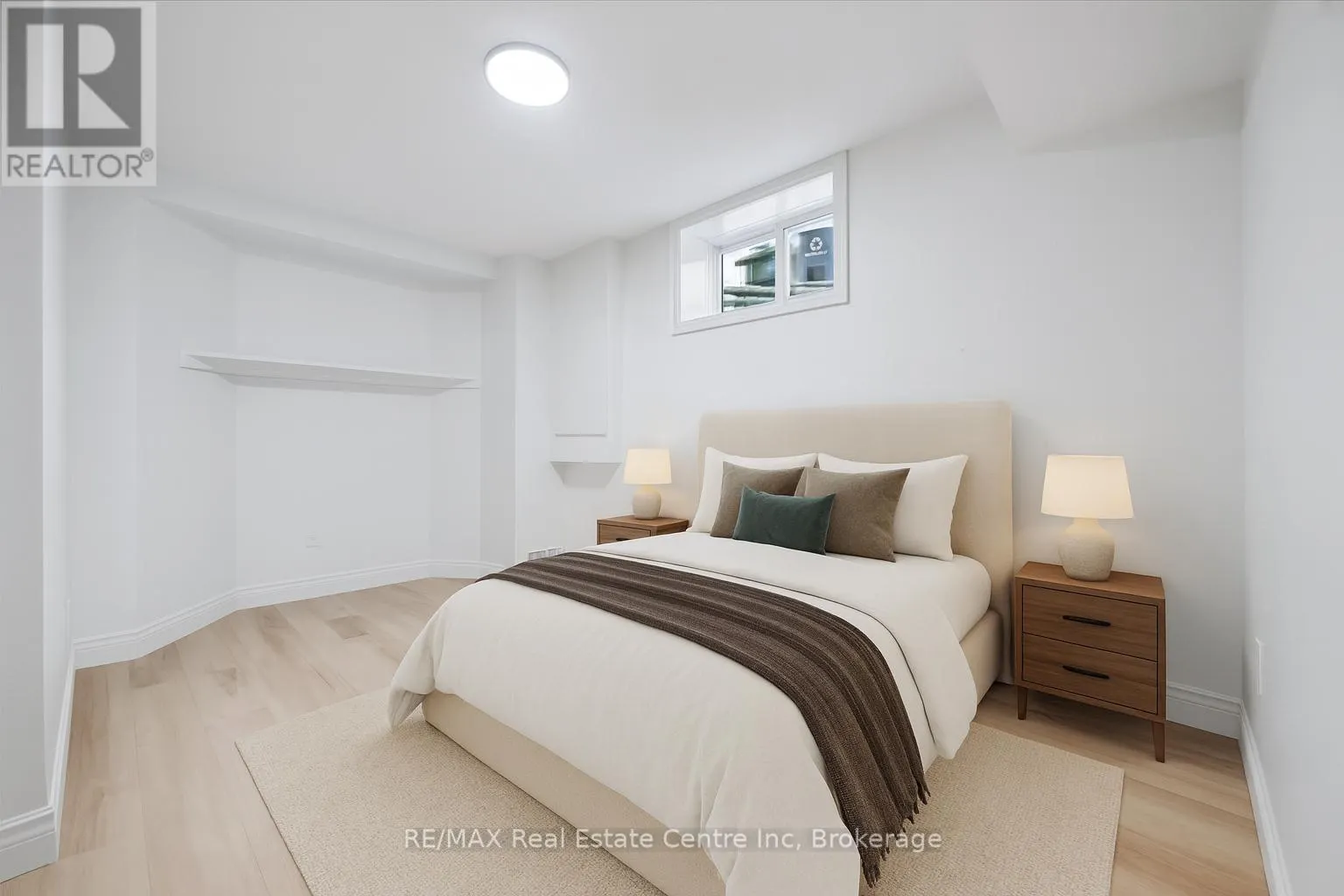 4 CARRINGTON PLACE
