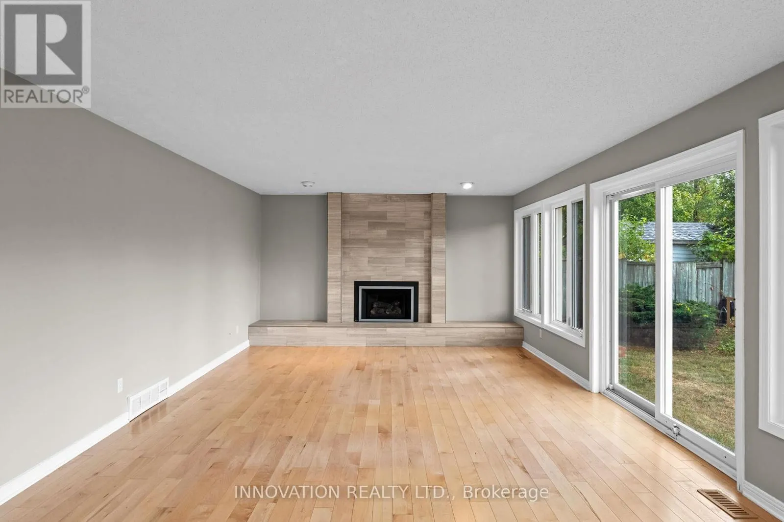 206 CYPRESS COURT