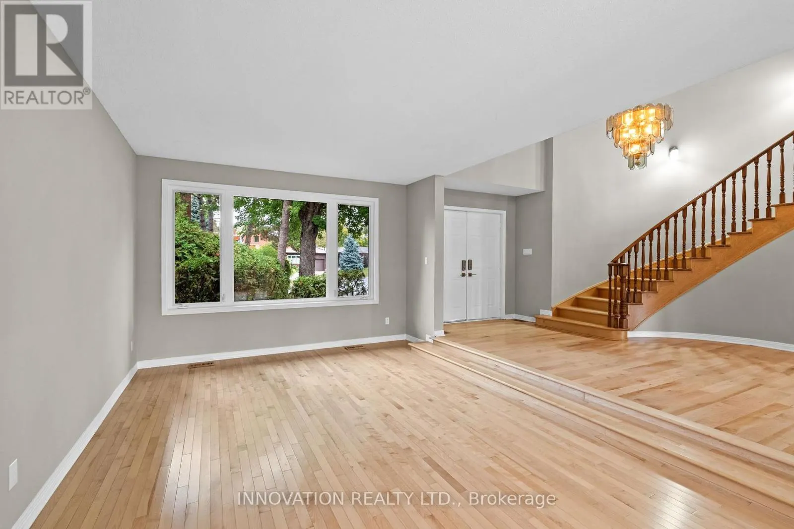 206 CYPRESS COURT