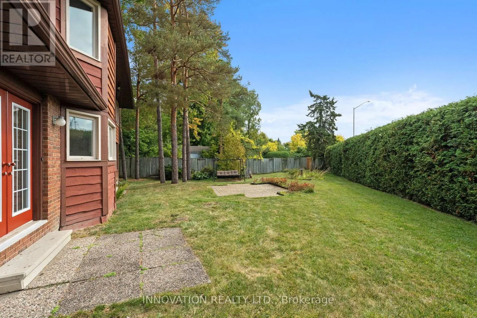 206 CYPRESS COURT