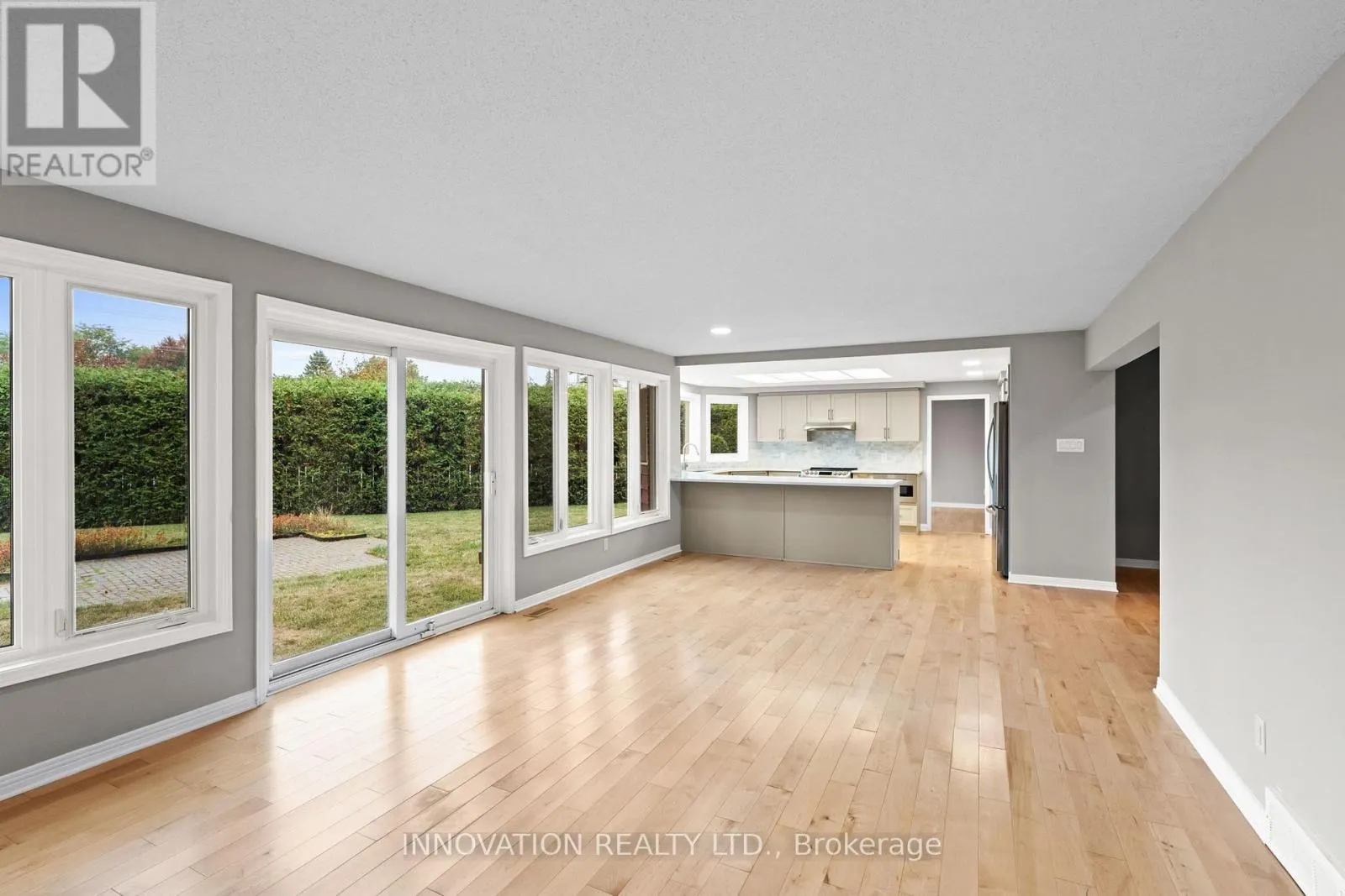 206 CYPRESS COURT