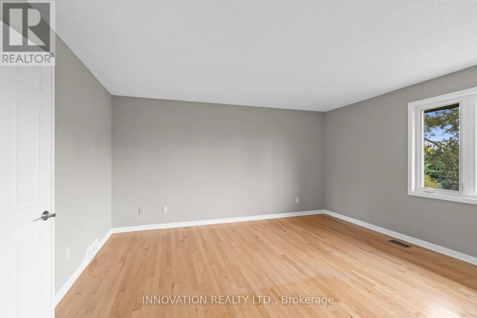 206 CYPRESS COURT