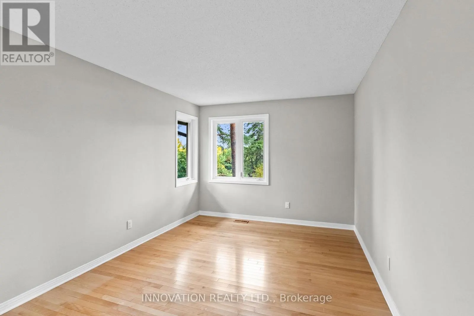 206 CYPRESS COURT
