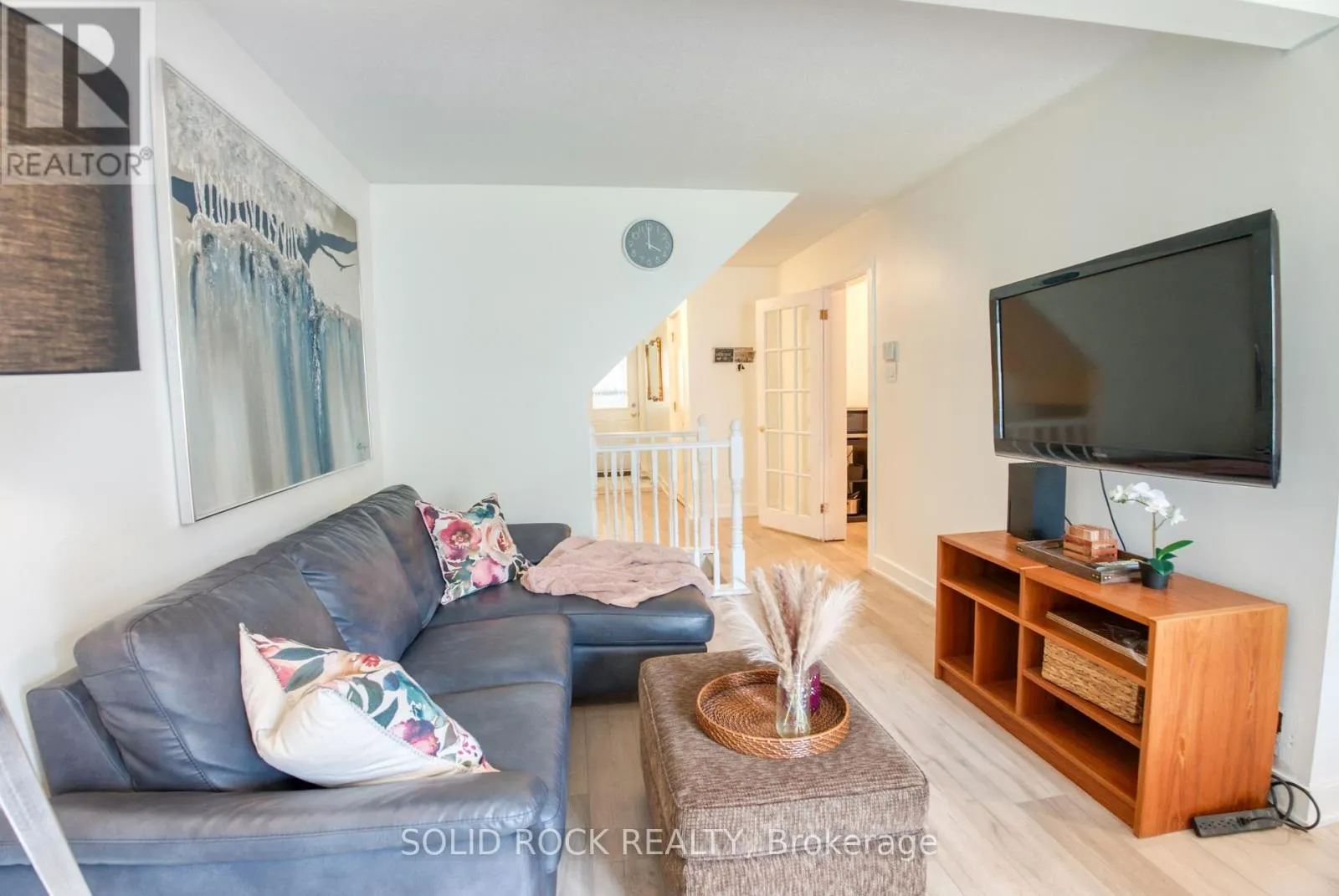 12 - 463 CANOTIA PLACE