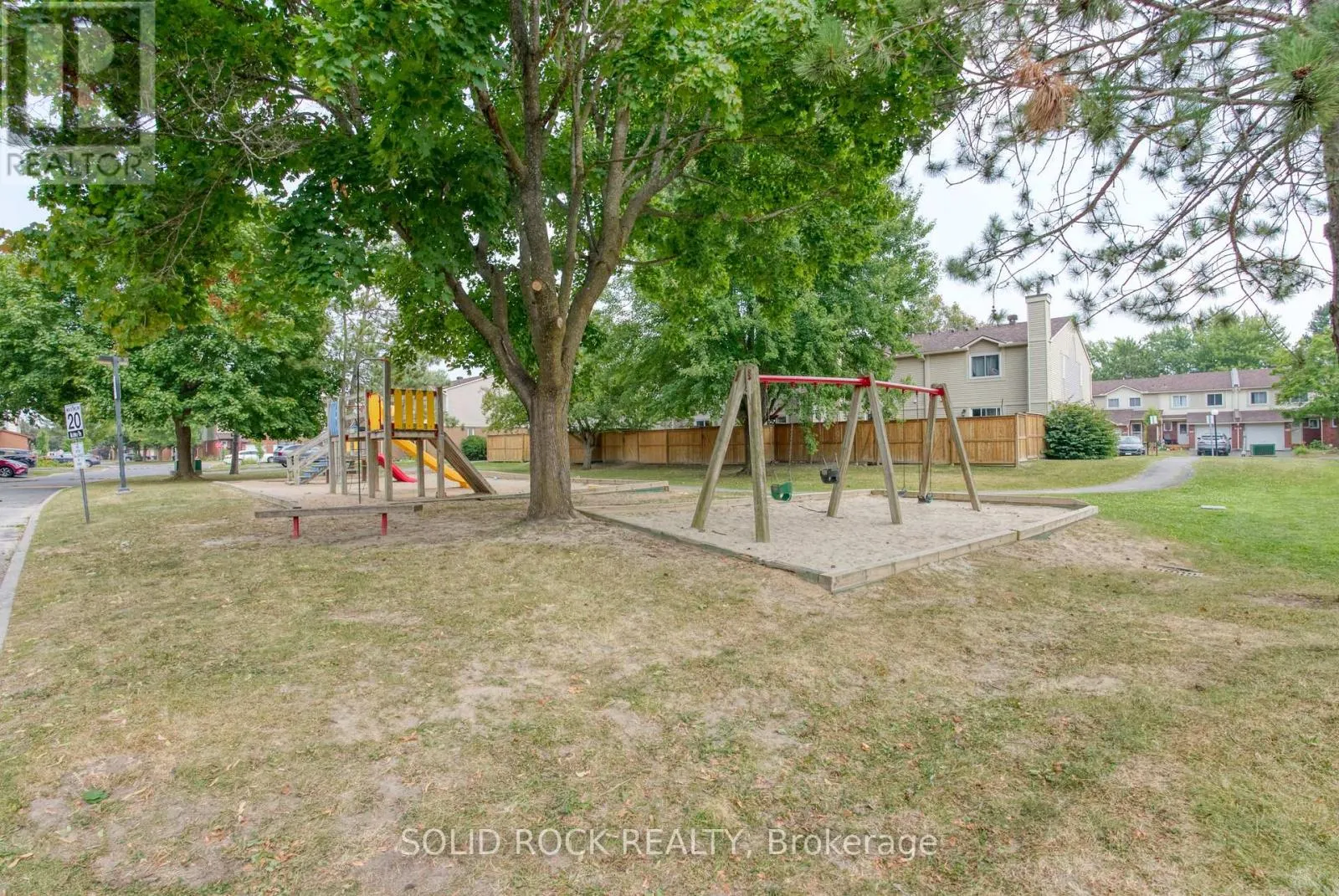 12 - 463 CANOTIA PLACE