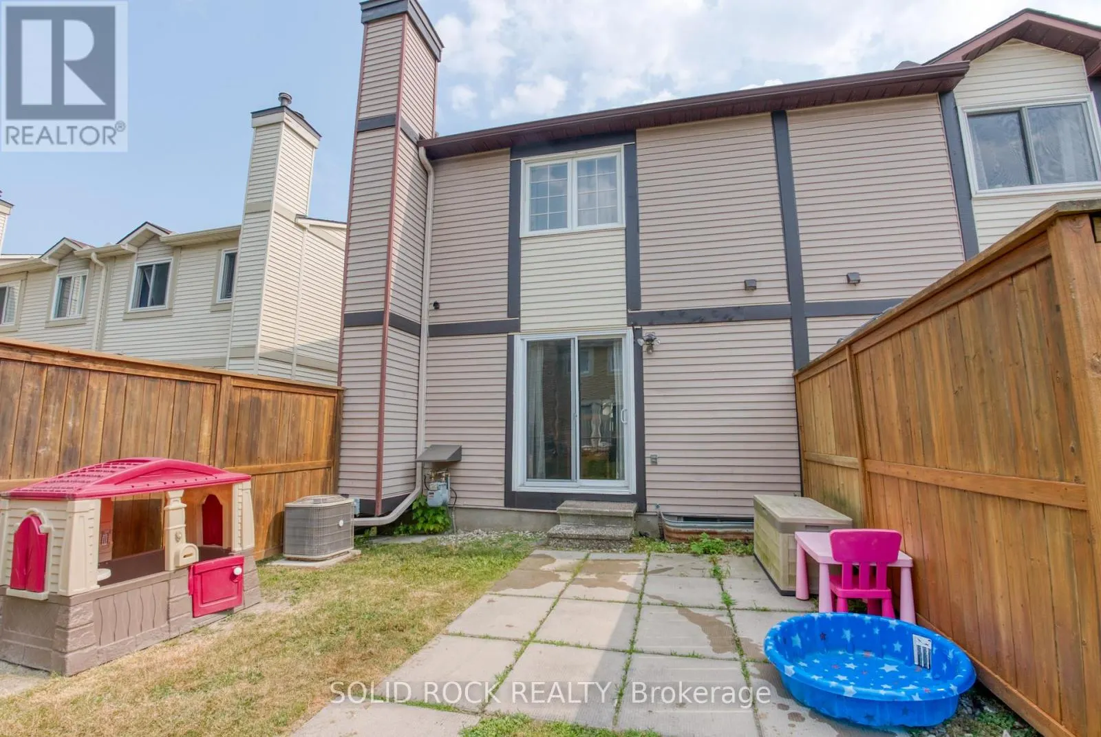 12 - 463 CANOTIA PLACE