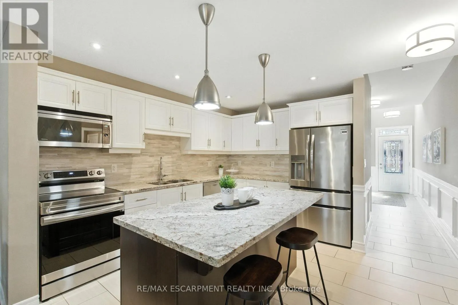 4 BURGUNDY GROVE