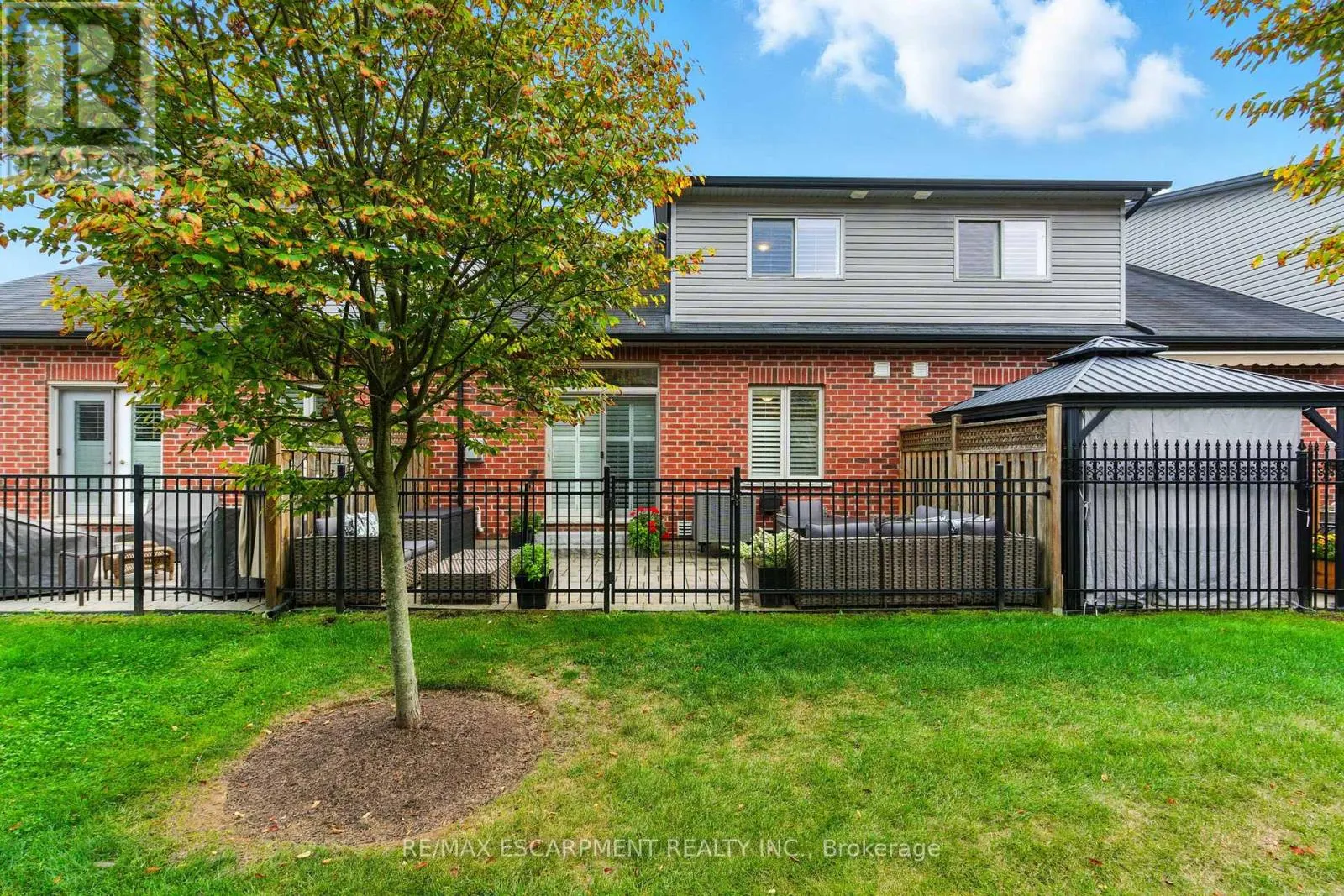 4 BURGUNDY GROVE