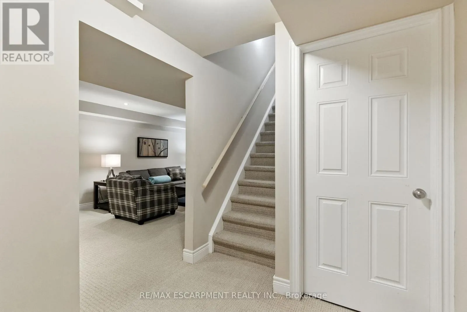 4 BURGUNDY GROVE