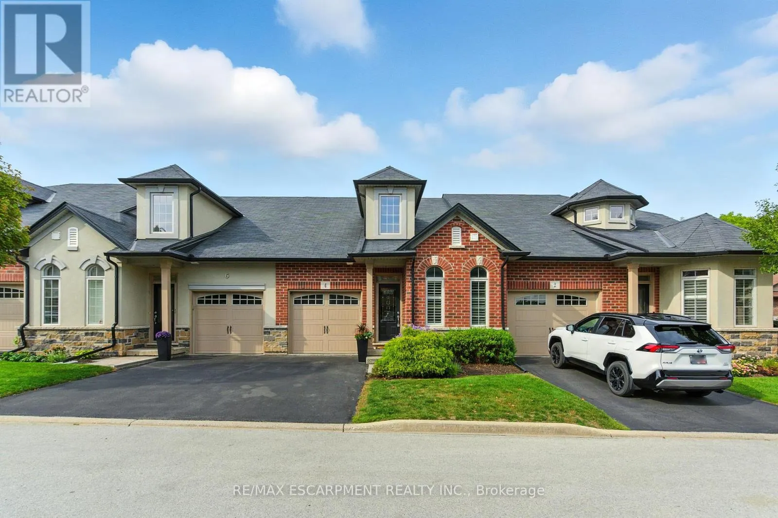 4 BURGUNDY GROVE