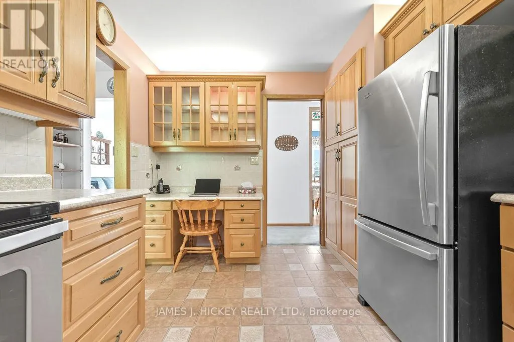 116 FRONTENAC CRESCENT